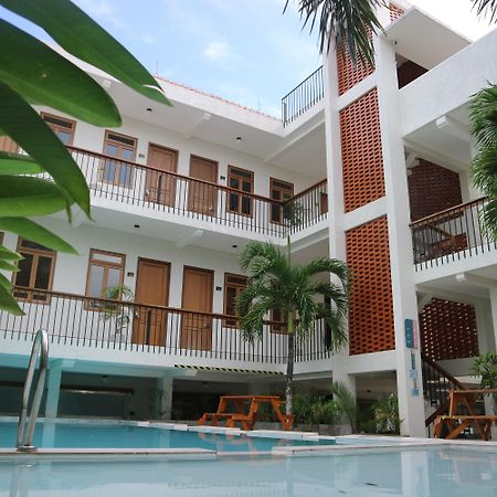 Liberta Malioboro South Hotel Yogyakarta Exterior photo